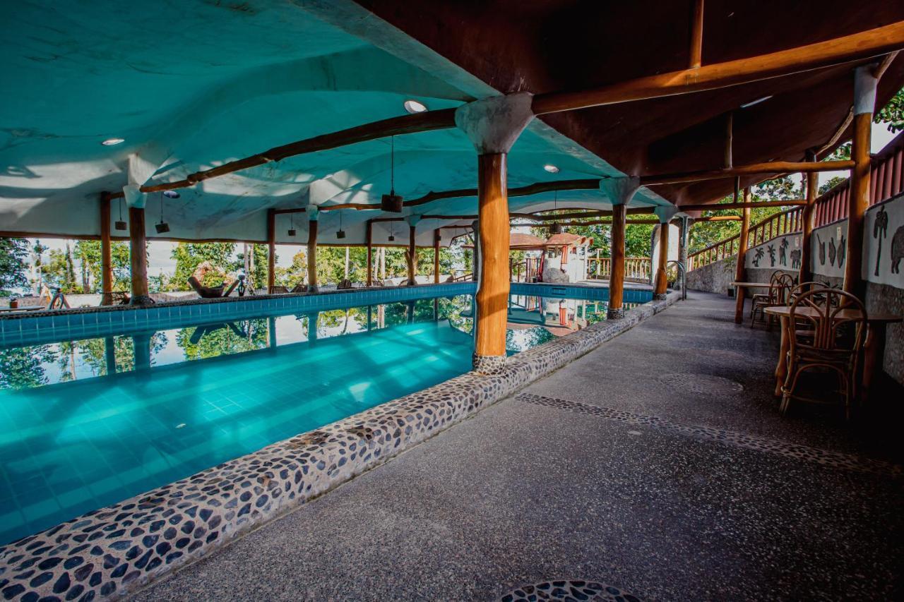 Готель Atremaru Jungle Retreat Puerto Princesa Екстер'єр фото