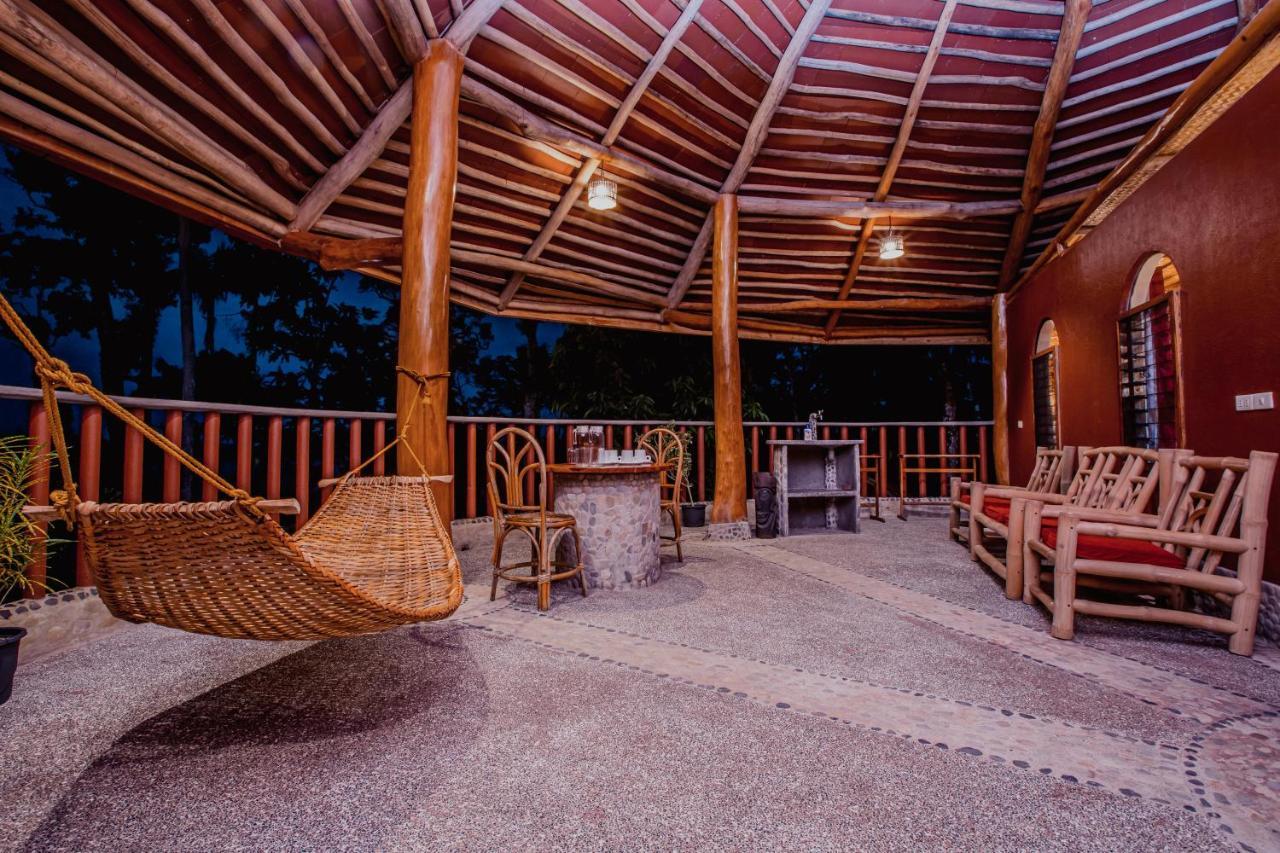 Готель Atremaru Jungle Retreat Puerto Princesa Екстер'єр фото