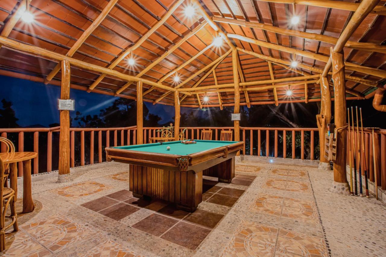 Готель Atremaru Jungle Retreat Puerto Princesa Екстер'єр фото
